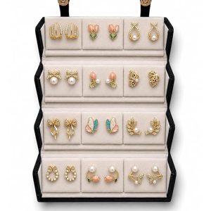 Gold jewellery set displayed in a jewellery box